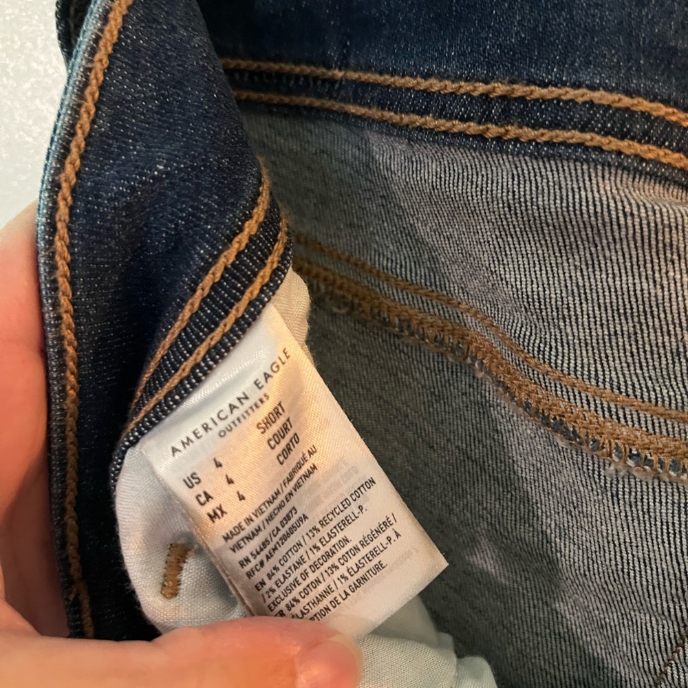 American Eagle Outfitters Dark Blue Flare Jeans - Picture 4 of 4